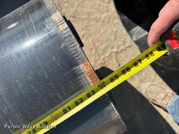 image for item FB0869 Skid steer smooth roller