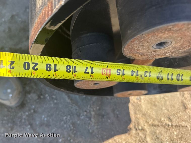 image for item FB0869 Skid steer smooth roller