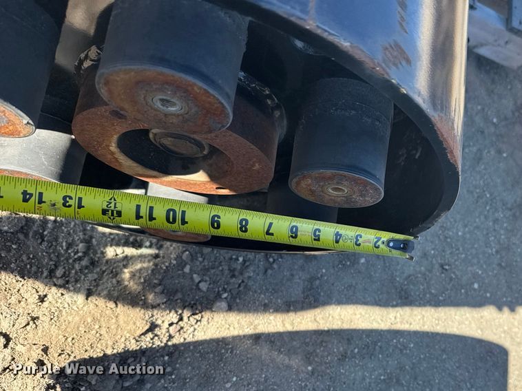 image for item FB0871 Skid steer smooth roller