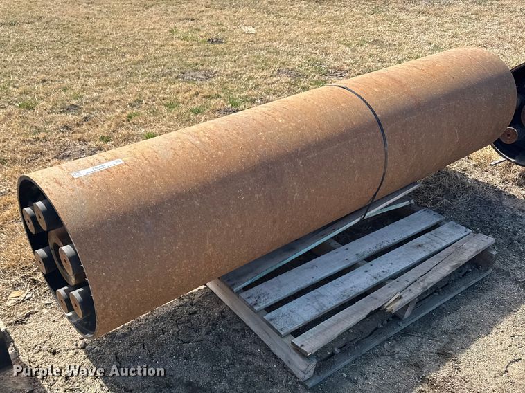 image for item FB0884 Skid steer smooth roller