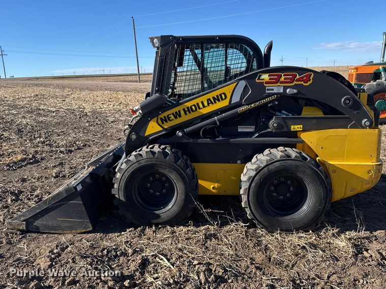image for item FB0896 2022 New Holland L334 skid steer loader