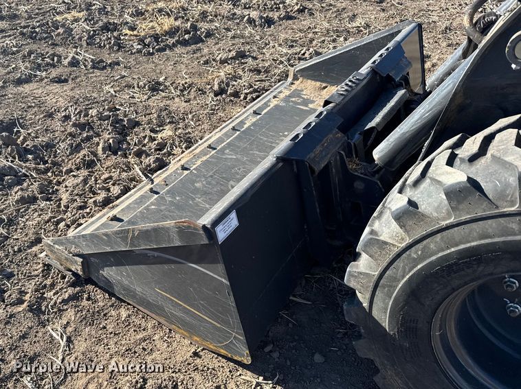 image for item FB0896 2022 New Holland L334 skid steer loader