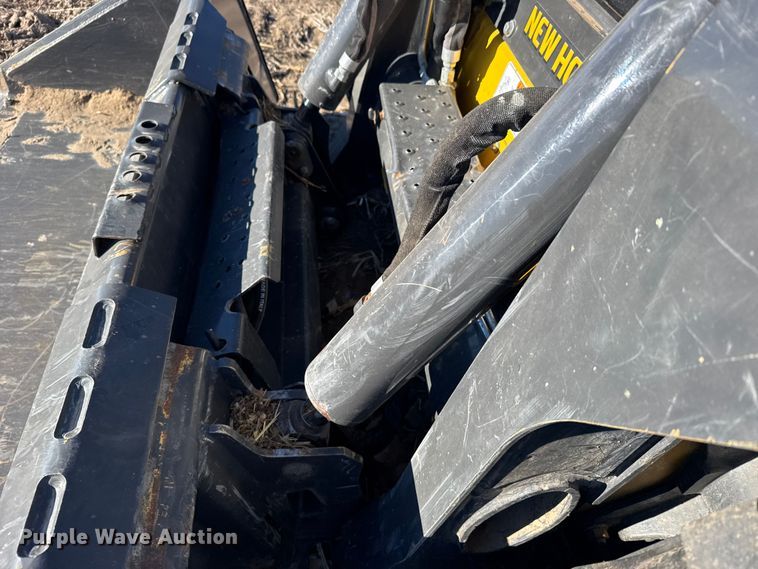 image for item FB0896 2022 New Holland L334 skid steer loader