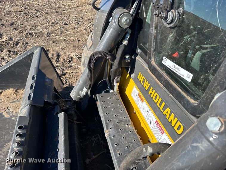 image for item FB0896 2022 New Holland L334 skid steer loader