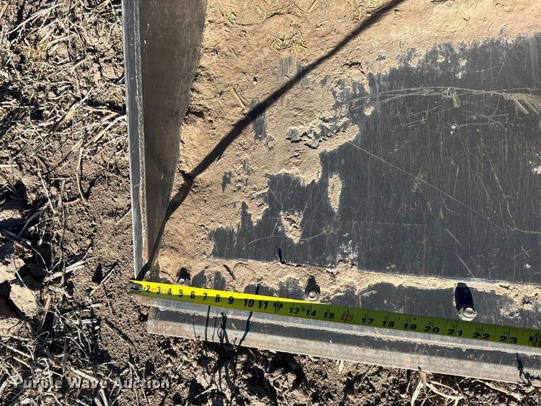 image for item FB0896 2022 New Holland L334 skid steer loader