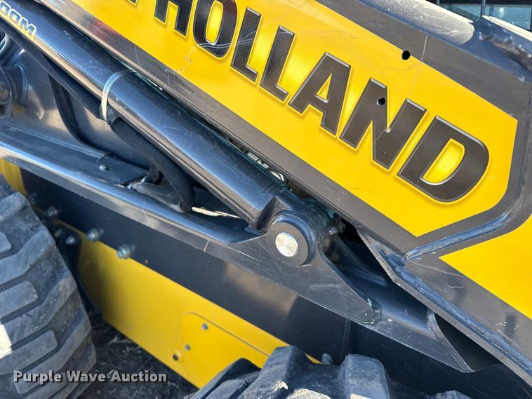 image for item FB0896 2022 New Holland L334 skid steer loader