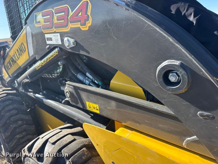 image for item FB0896 2022 New Holland L334 skid steer loader