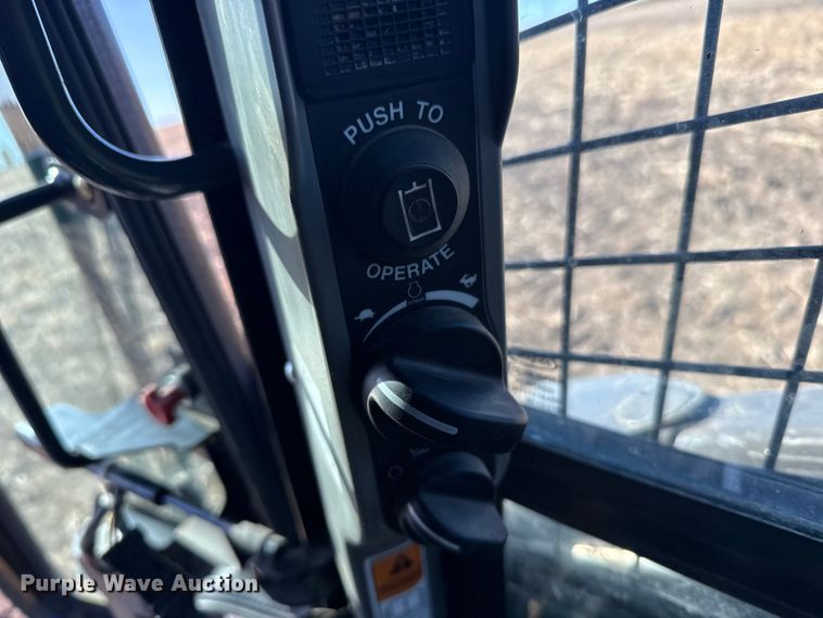 image for item FB0896 2022 New Holland L334 skid steer loader