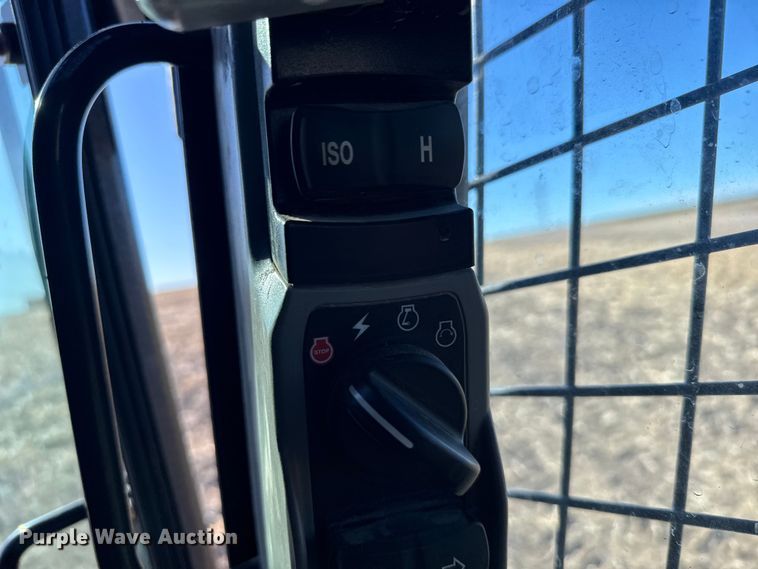 image for item FB0896 2022 New Holland L334 skid steer loader