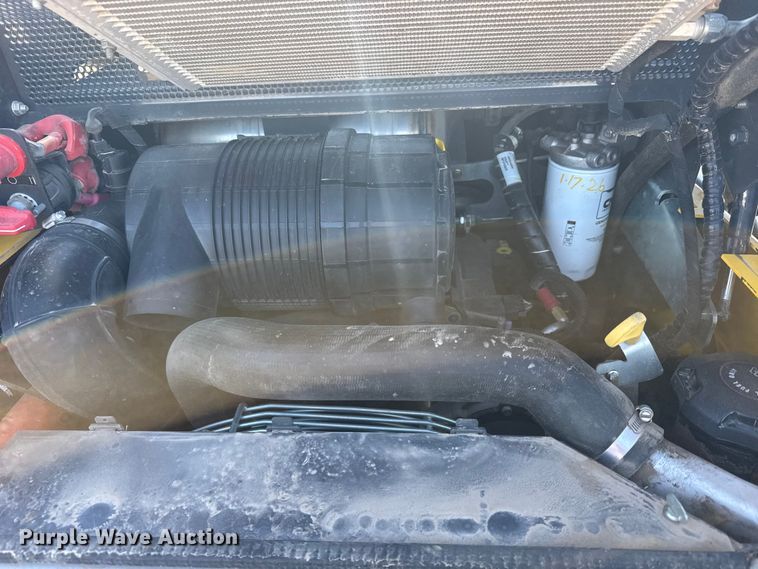 image for item FB0896 2022 New Holland L334 skid steer loader