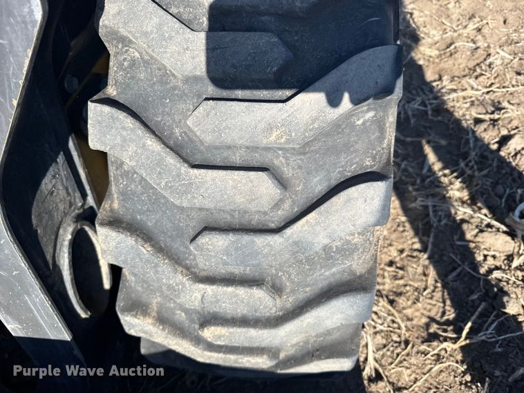 image for item FB0896 2022 New Holland L334 skid steer loader