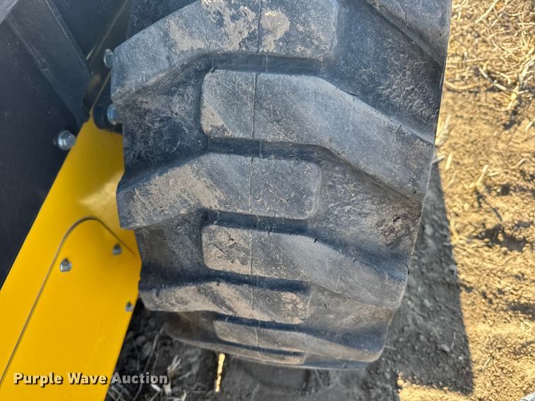 image for item FB0896 2022 New Holland L334 skid steer loader