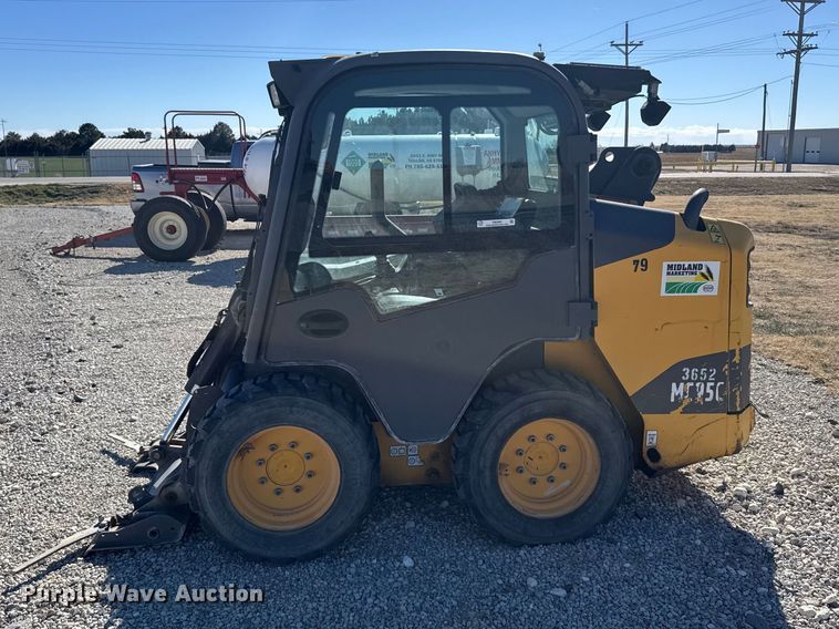 image for item FB0902 2013 Volvo MC95C skid steer loader