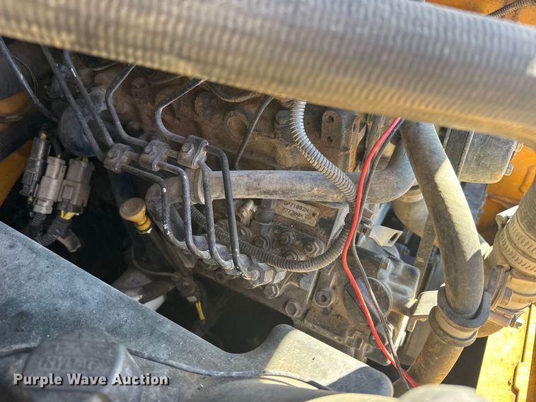 image for item FB0902 2013 Volvo MC95C skid steer loader