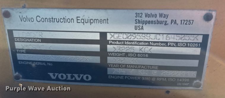 image for item FB0902 2013 Volvo MC95C skid steer loader