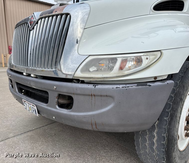 image for item FB3041 2007 International 4300 digger derrick truck