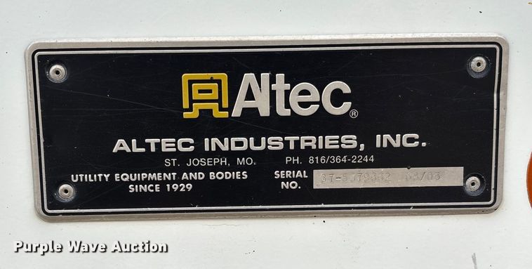 image for item FB3041 2007 International 4300 digger derrick truck