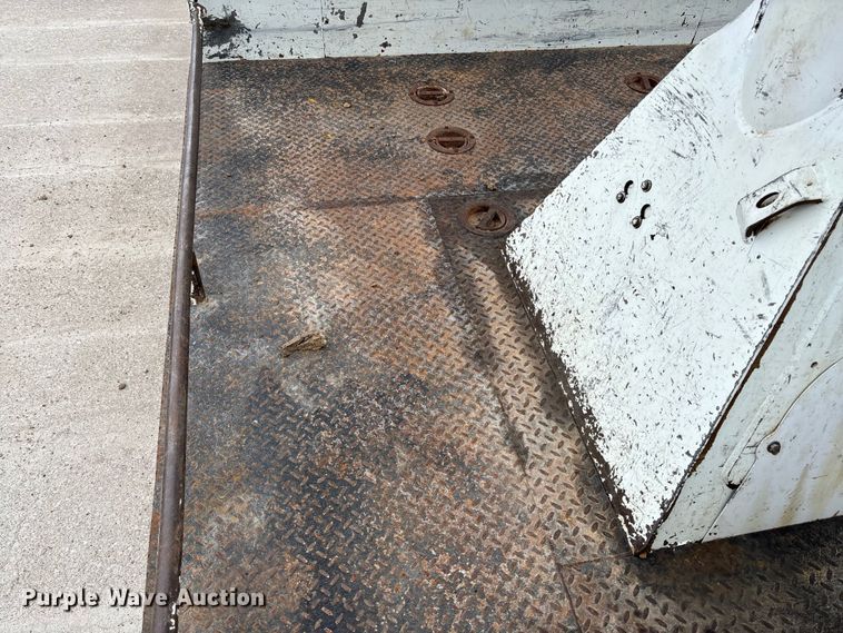 image for item FB3041 2007 International 4300 digger derrick truck