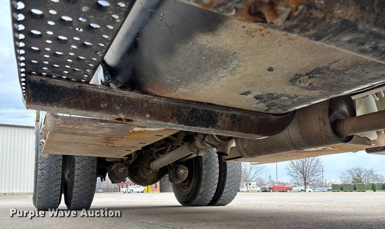 image for item FB3041 2007 International 4300 digger derrick truck