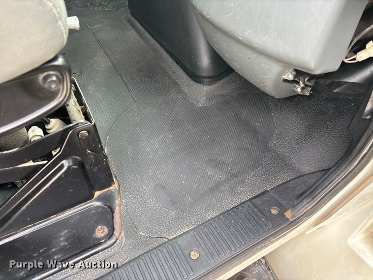 image for item FB3041 2007 International 4300 digger derrick truck