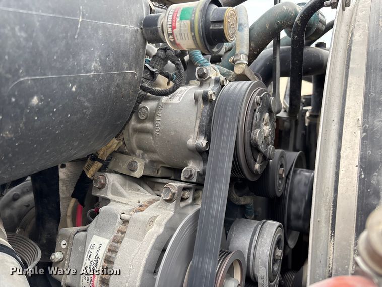 image for item FB3041 2007 International 4300 digger derrick truck