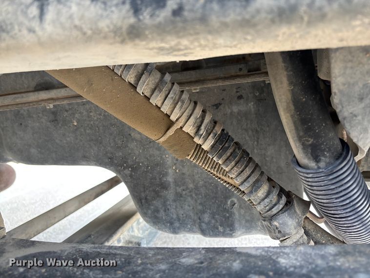 image for item FB3041 2007 International 4300 digger derrick truck