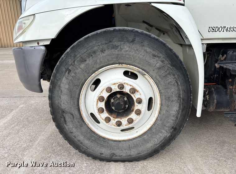 image for item FB3041 2007 International 4300 digger derrick truck