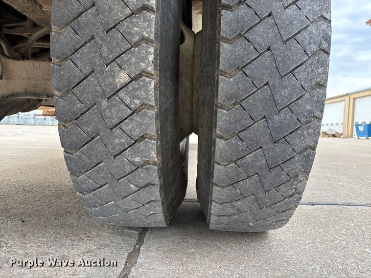 image for item FB3041 2007 International 4300 digger derrick truck