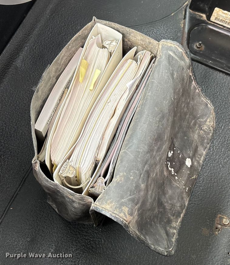 image for item FB3041 2007 International 4300 digger derrick truck