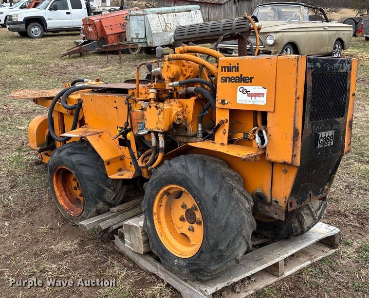 image for item FB3049 Case Mini-Sneaker cable plow