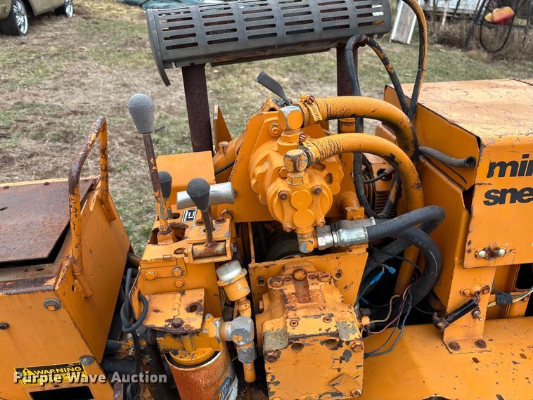 image for item FB3049 Case Mini-Sneaker cable plow