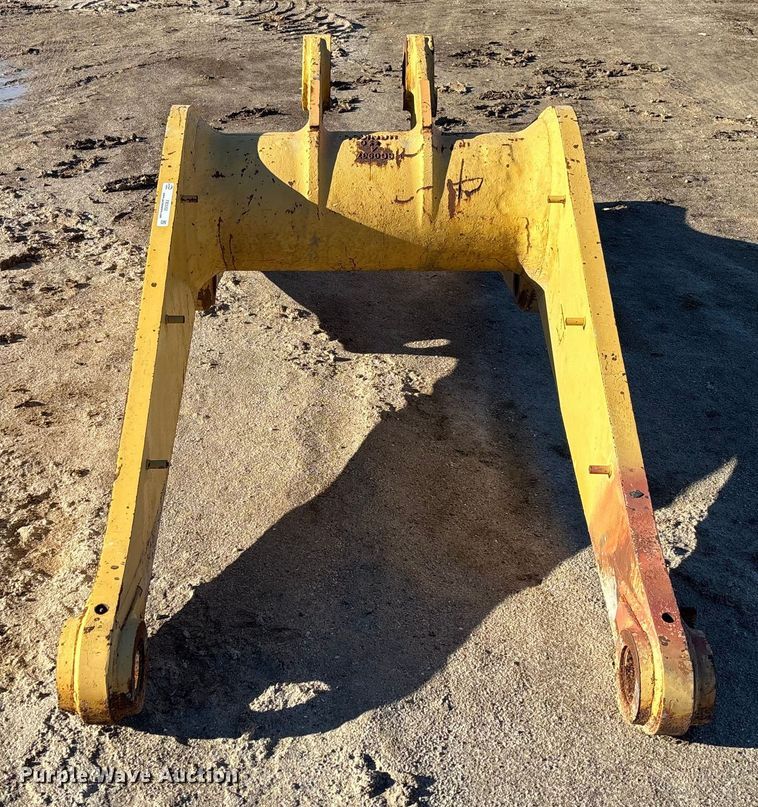 image for item FB3052 Caterpillar 963B crawler loader arms