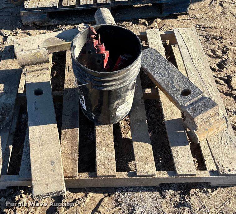 image for item FB3054 Drawbar attachment