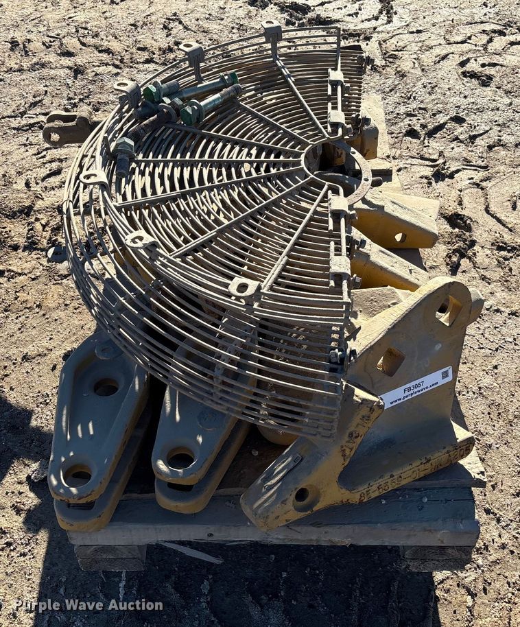 image for item FB3057 Caterpillar 963B parts