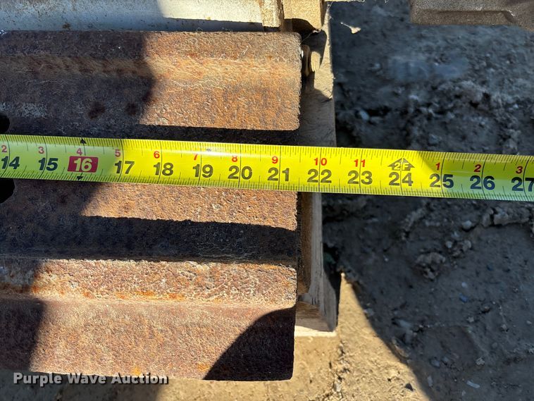 image for item FB3057 Caterpillar 963B parts