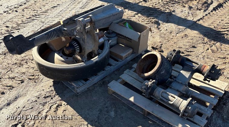 image for item FB3059 Challenger 855C tractor parts