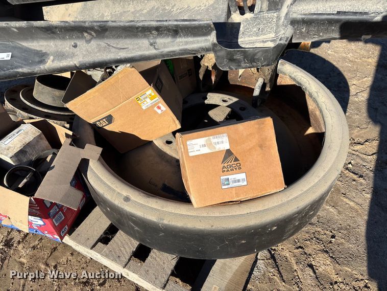 image for item FB3059 Challenger 855C tractor parts