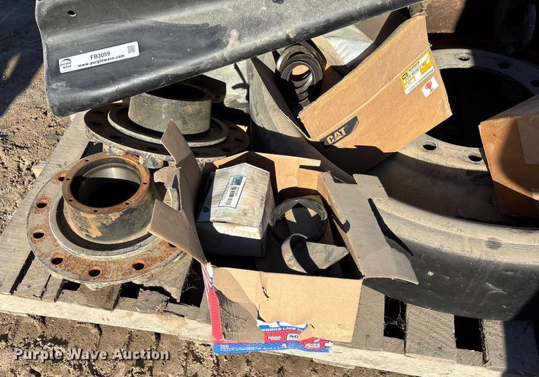 image for item FB3059 Challenger 855C tractor parts