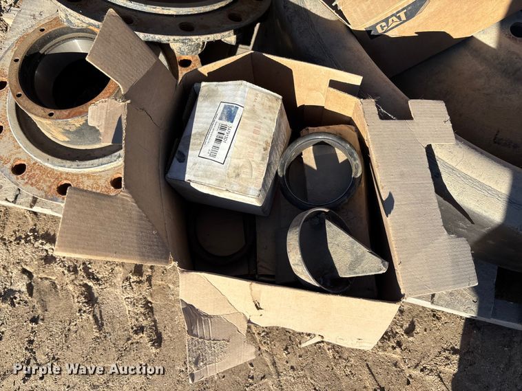 image for item FB3059 Challenger 855C tractor parts