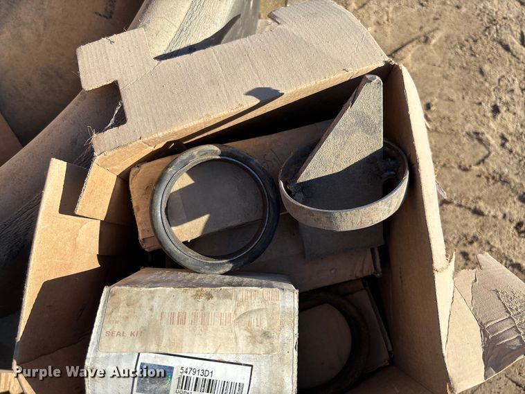 image for item FB3059 Challenger 855C tractor parts