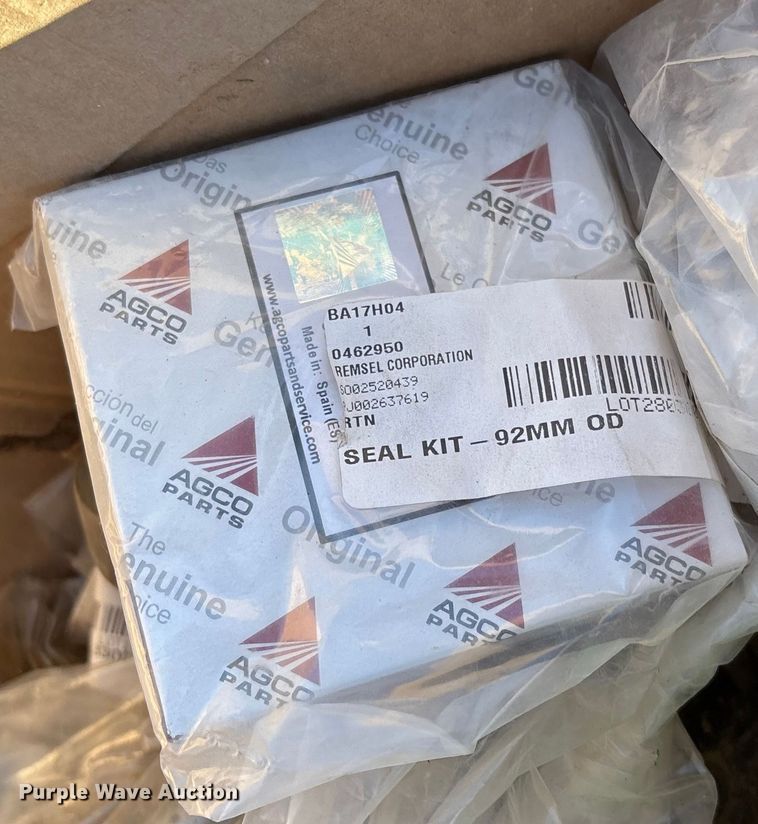 image for item FB3059 Challenger 855C tractor parts