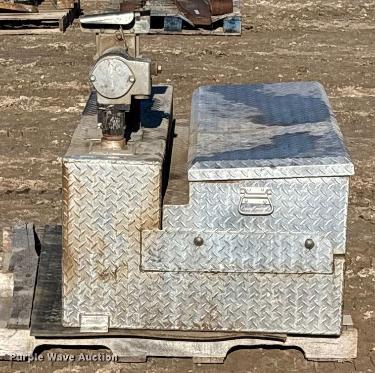 image for item FB3060 Delta fuel tank