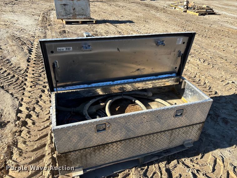 image for item FB3060 Delta fuel tank