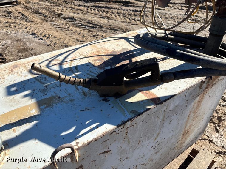 image for item FB3061 Delta fuel tank