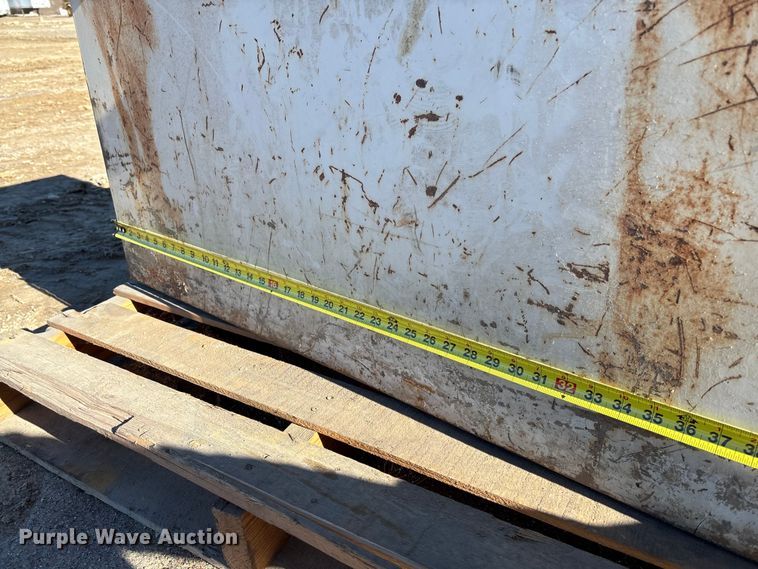 image for item FB3061 Delta fuel tank