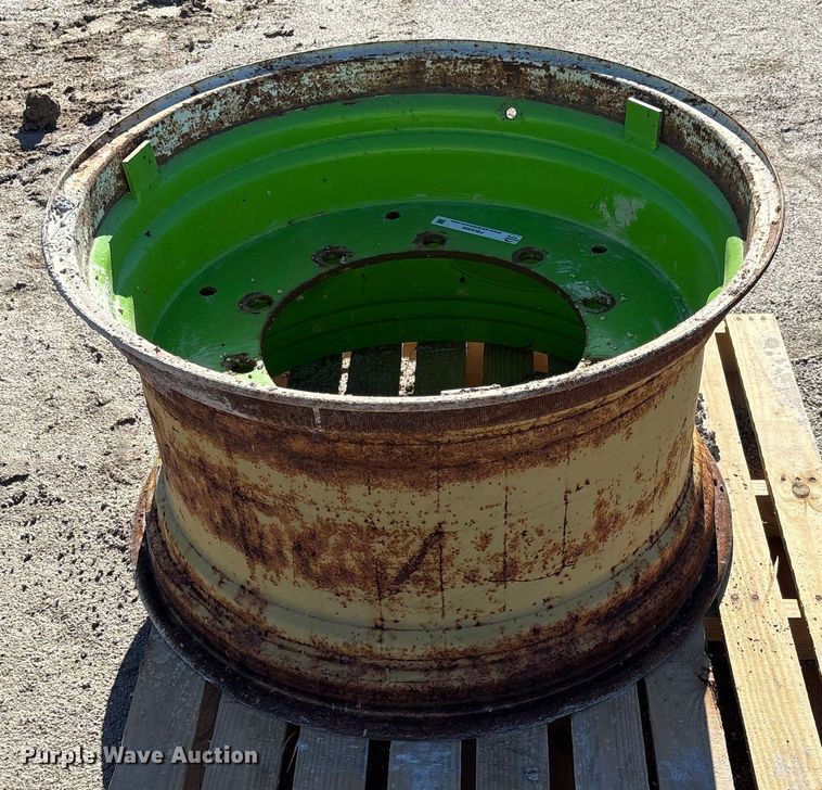 image for item FB3066 Tractor wheel