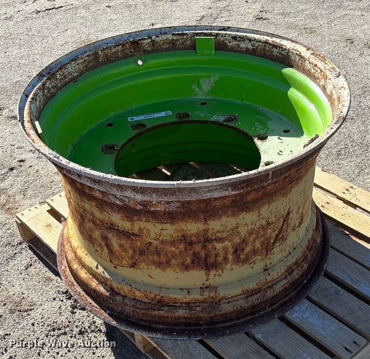 image for item FB3066 Tractor wheel