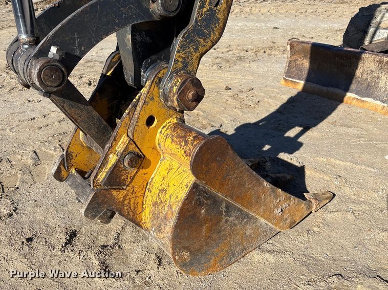 image for item FB3068 2012 John Deere 50D mini excavator