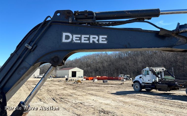 image for item FB3068 2012 John Deere 50D mini excavator