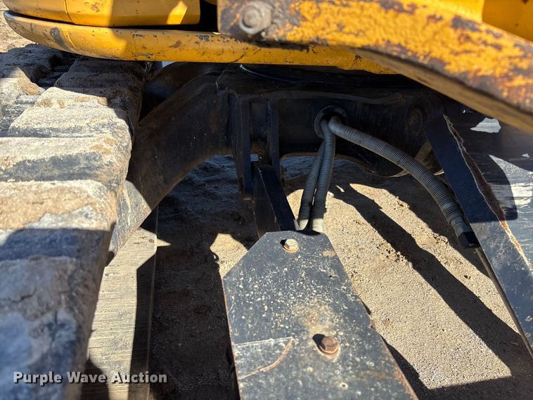 image for item FB3068 2012 John Deere 50D mini excavator